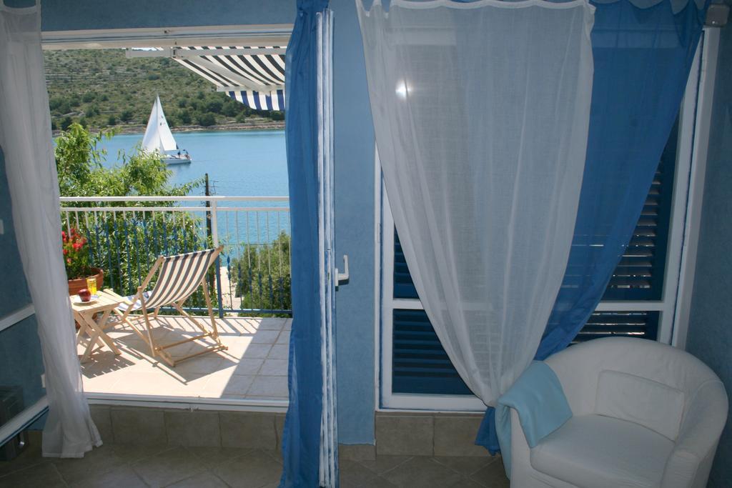 Apartments Mediterraneo カプリエ エクステリア 写真