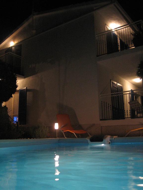 Apartments Mediterraneo カプリエ エクステリア 写真